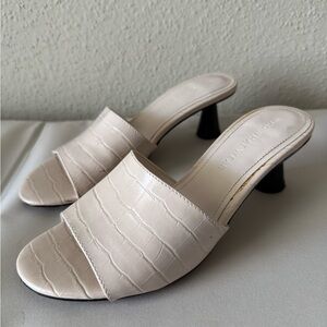 Who What Where Cream Croc Leather Mules